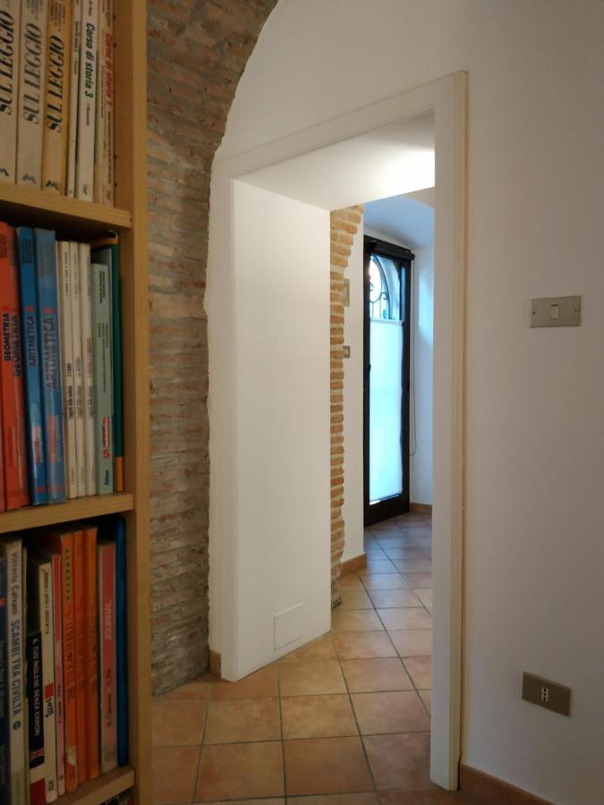 Bed And Breakfast In Piazza Orazio ヴェノーザ エクステリア 写真